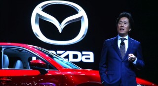 CEO Mazda: 'Xe điện đang tồn kho chất đống, ngoài trừ Tesla'