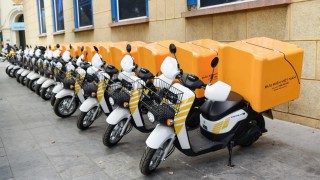 Xe máy điện Honda Benly e: - 'Gương mặt đại diện' mới của Bưu điện Việt Nam