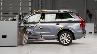 Volvo - 'Cha đẻ' của phát minh dây an toàn, phải thu hồi xe vì lỗi dây an toàn nghiêm trọng