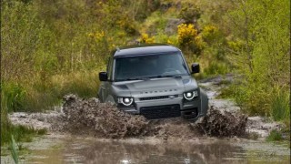 Land Rover Defender sẵn sàng đánh bại Mercedes G63 nhờ vào sức mạnh của BMW