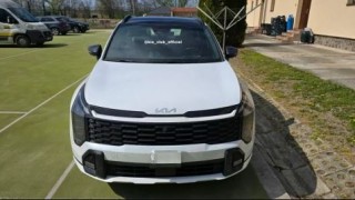 Kia Sportage bản trục ngắn 2025 rò rỉ hình ảnh thực tế: Đẹp, gọn và có thể 'giẫm chân' Seltos