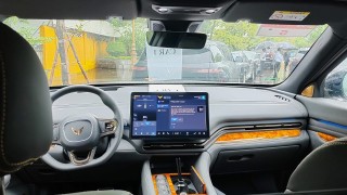 Soi nội thất VinFast Lạc Hồng 900 LX – mẫu SUV Chủ tịch với tiện nghi thương gia