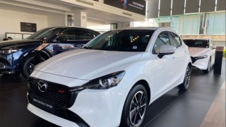 Mazda2 xuống giá sâu, 'lấn sân' phân khúc xe hạng A của i10, Morning