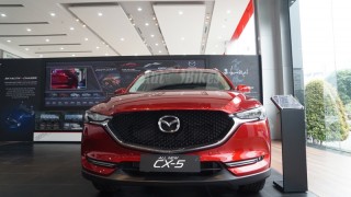 Mazda CX-5 bất ngờ giảm giá mạnh tại đại lý