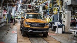 Ford tồn kho tới 45.000 ô tô nhưng không thể bán vì thiếu linh kiện