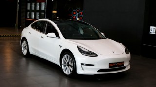 Xe điện Tesla Model 3 cập bến thị trường Thái Lan, liệu có về Việt Nam?