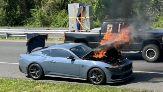 Ford Mustang 2024 bất ngờ bốc cháy sau sự cố kẹt chân ga