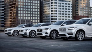 Loạt thương hiệu lớn Ford, Volkswagen, Volvo...đồng loạt ngừng bán xe tại Nga