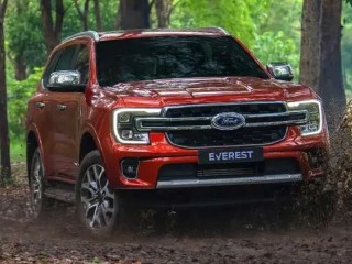Ford Everest 2023 lộ thông số kỹ thuật: Bản nâng cấp đáng chờ đợi