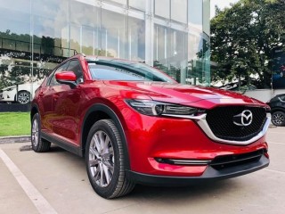 Mazda CX-5 giảm kịch sàn, quyết tâm hạ gục Tucson với giá bán chưa đầy 800 triệu đồng