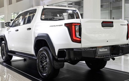 Điểm tin ô tô 10/1: Toyota Hilux 2026 chốt ngày ra mắt, cập nhất giá xe Isuzu tháng 1/2026