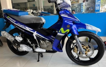 Xe côn tay Yamaha 125RZ Movista nhập khẩu về Việt Nam rao bán gần 1 tỷ đồng