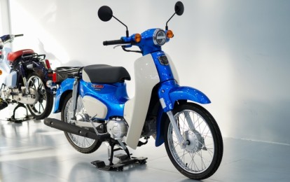 'Huyền thoại một thời' Honda Super Cub 50 bản nhập khẩu lần đầu tiên về Việt Nam
