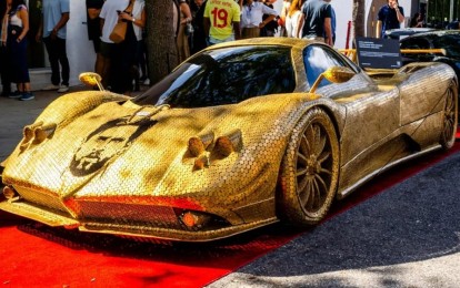 Chiêm ngưỡng Pagani Zonda độc bản sở hữu gương mặt “Messi” với 100.000 đồng xu vàng