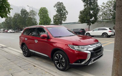 Mitsubishi Outlander 2020 qua 5 năm vẫn giữ dáng, giá rao bán khiến nhiều người giật mình