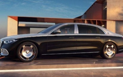 Độc lạ Trung Hoa: Người đàn ông mua Maybach tiền tỷ chỉ để chạy 'xe ôm công nghệ'