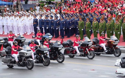 Dân tình choáng ngợp trước dàn “biệt thự di động” đổ bộ 'concert' Hải Phòng