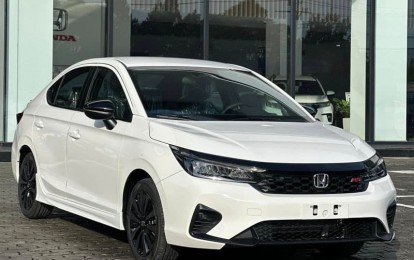 Xe gầm thấp nhạt nhòa trong cuộc đua doanh số tháng 4/2025