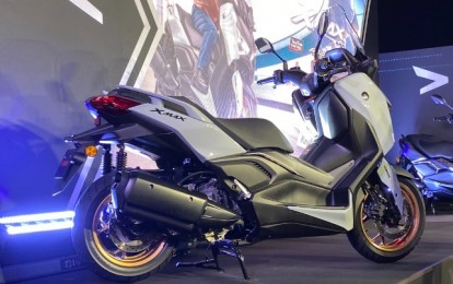 Yamaha XMAX 300 về Việt Nam: Thêm màu mới, sạc Type-C, động cơ mạnh mẽ, giá từ 140 triệu đồng