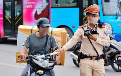 Gần 1.200 tài xế công nghệ vi phạm giao thông trong 1 tháng và góc khuất phía sau sự tăng trưởng của ngành giao hàng