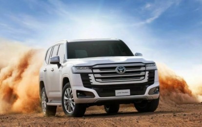 “Quái thú” Land Cruiser 300 lên đời với phiên bản hybrid: Cuộc chơi SUV địa hình dần thay đổi?