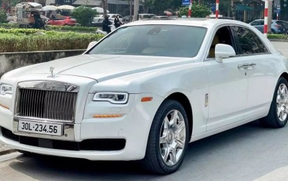 Rolls-Royce Ghost chạy 50.000 km vẫn hét giá hơn 4 tỷ nhờ biển số “thần tài tiến lộc”