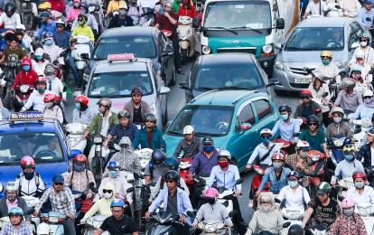 Hà Nội lên phương án loại bỏ xe máy chạy xăng trong vành đai 1