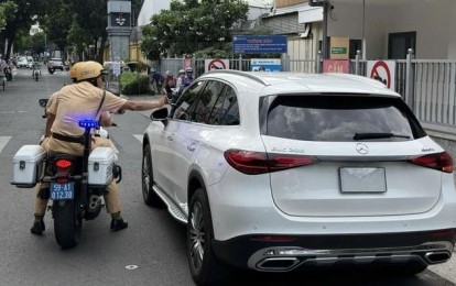 Lách luật bằng cách mượn bằng lái: Hành vi gian dối đối mặt án phạt nặng