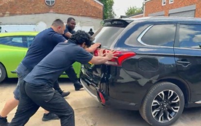 [Sốc] Mitsubishi Outlander PHEV tưởng hỏng nặng nhưng chi phí sửa chỉ bằng ... cái bánh mỳ