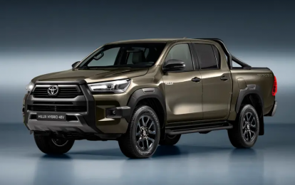 Toyota Hilux sắp có phiên bản tiết kiệm nhiên liệu, chờ ngày về Việt Nam đấu Ford Ranger