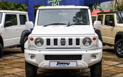 Suzuki Jimny Arctic - Phiên bản giới hạn với lớp ngoại thất trắng toát độc đáo