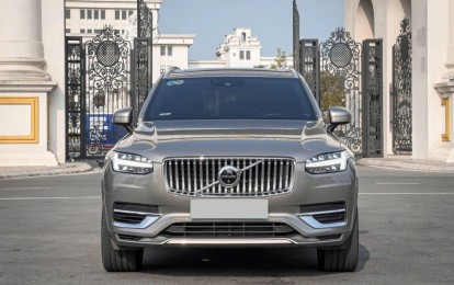 SUV hạng sang Volvo XC90 hybrid 2021 chạy lướt 3 năm lên sàn xe cũ với giá thế nào?