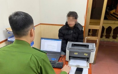 Bắt khẩn cấp đối tượng vi phạm nồng độ cồn chống đối, đâm xe máy vào CSGT tại Thái Bình