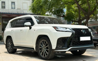 Bất ngờ giá chào bán của xe sang Lexus LX 600 F Sport 2023 chạy lướt 1 năm