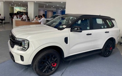 Ford Everest Sport bản đặc biệt đã có mặt tại đại lý, thêm nhiều chi tiết đen cá tính