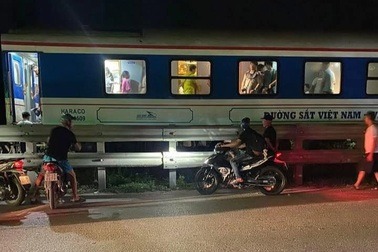 Người đàn ông bị tàu tông tử vong tại Hà Nội: Khi đường ray vẫn là 'cái bẫy tử thần' giữa lòng đô thị