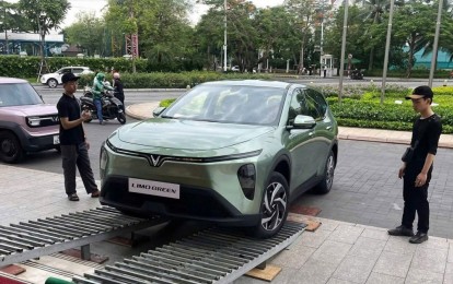 VinFast Limo Green lộ nội thất thực tế: Có gì bên trong mẫu MPV điện mới?