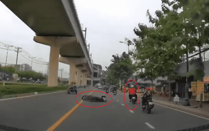 Đạp ngã xe máy giữa đường: Chuyện cũ lặp lại, cần chế tài mạnh tay hơn?