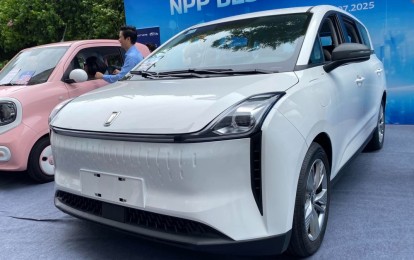 Bộ đôi ô tô điện Trung Quốc ra mắt Việt Nam: Mẫu xe mini chỉ 199 triệu, mẫu MPV chạy 425 km/sạc