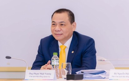 Ông Phạm Nhật Vượng cùng 2 con trai lập công ty Vinspace, lấn sân sang lĩnh vực hàng không vũ trụ