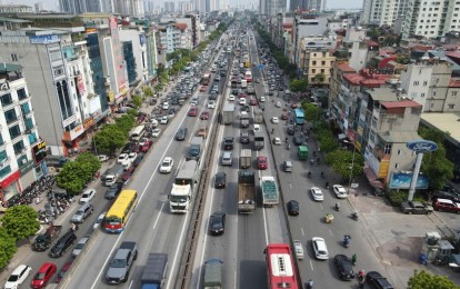 Hà Nội thí điểm phân luồng xe tải trên 10 tấn, xe container để 'giải tỏa' áp lực cho Vành đai 3 trên cao