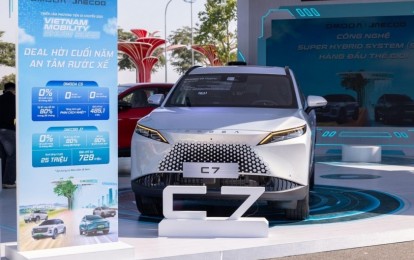 Omoda C7 mở cọc tại Việt Nam kèm ưu đãi 'khủng': Giá dự kiến từ 839 triệu đồng, sẽ giao xe vào tháng 5/2026