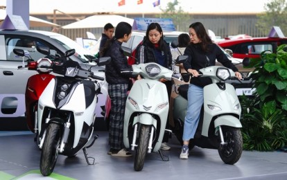 Thị trường xe máy Việt Nam 2025: Xe điện tăng tốc, xe xăng có xu hướng chững lại