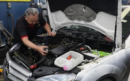 Xe điện lên ngôi, người dân Singapore ngại mua ô tô: Tương lai nào cho các xưởng sửa xe truyền thống?