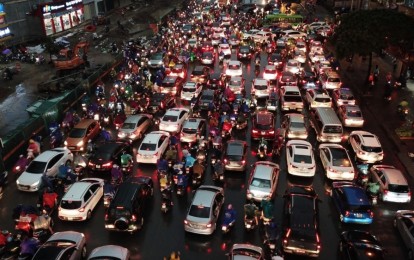 Trở lại thành phố sau Tết: Người lái xe cần chuẩn bị gì để hành trình bớt áp lực?