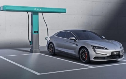 Hạ tầng trạm sạc siêu nhanh của BYD có thể sẽ sớm xuất hiện tại Việt Nam: Nạp pin từ 10-97% chỉ trong 9 phút?