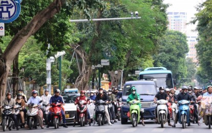 Hà Nội chưa xem xét đề xuất hạn chế xe máy xăng trong Vành đai 1