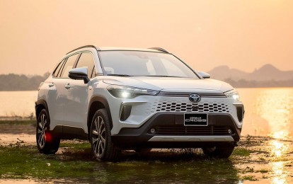 Toyota Corolla Cross HEV tái chiếm ngôi đầu phân khúc xe hybrid trong tháng 4/2026