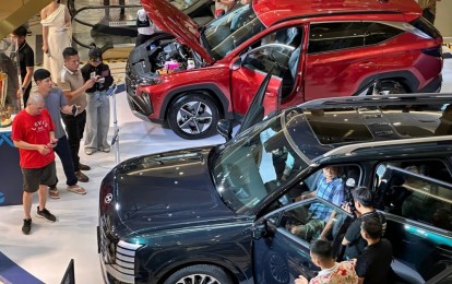 Khách Việt lần đầu được ngắm trực tiếp Hyundai Tucson Hybrid và Palisade Hybrid