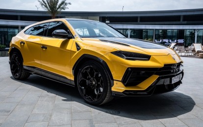 Giá loạt xe siêu sang, siêu xe tại Việt Nam 'nhảy vọt', cao nhất vượt mốc 60 tỷ đồng